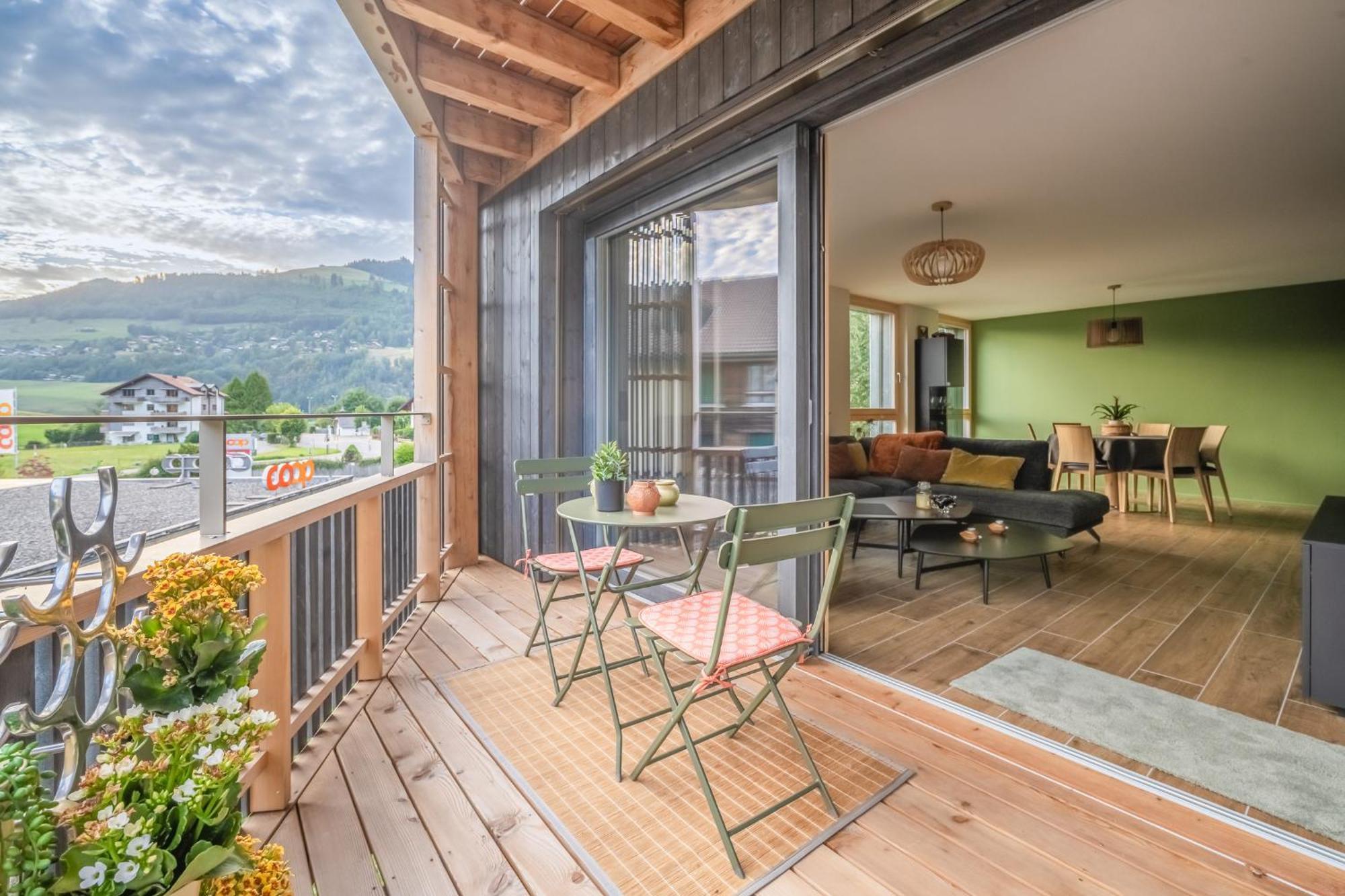 Un Ecrin Face Aux Bains Apartment Charmey Exterior photo